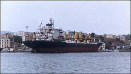 Le port d'Annaba regroupe les plus grands comlexes industriels tels que Ferphos, Sider et Asmidal