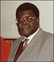 Dr. Salomao Jose Luheto Xirimbimbi, Governor of Province of Namibe