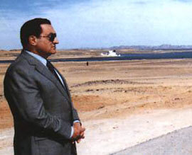 President Hosni Mubarak visiting the Sheik Zaid canal at Toschka