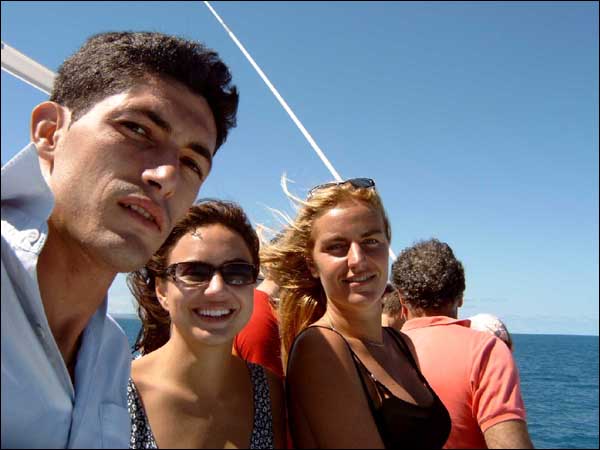 Eduardo, Elisa and Corinne sailing the Koro Sea
