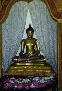 Buddha image at Temple of the Tooth