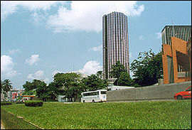 Tour Postelle 2001, the telecommunications tower of Abigjan