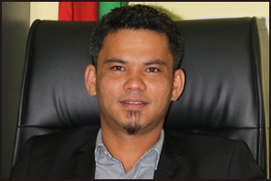 The Hon. Matai Seremaiah Nawalu The Hon. Matai Seremaiah Nawalu