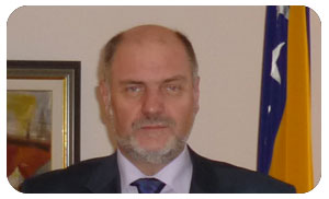 Mustafa Mujezinović