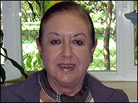 Sra. Dª. Almudena Mazarrasa Sra. Dª. Almudena Mazarrasa