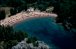 QUEENS BEACH
