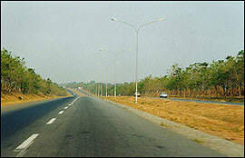 Road from Abuja airport to Central Area