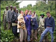 Natalia Anguas, Tatjana Blanckenstein, Cristina Nestares and Xavier Bruneau chasing the Gorillas
