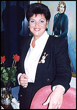 Mrs Fanny Cohen 